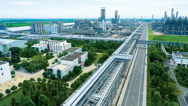 山东化工产品吨位报价解析：如何精准把握市场脉搏**